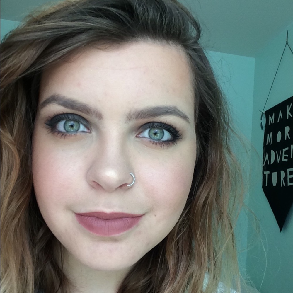 Meet your Posher, Madi